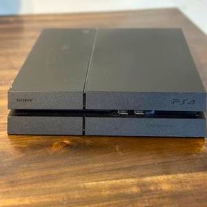 I Am Selling My Sony Ps4 gaming console